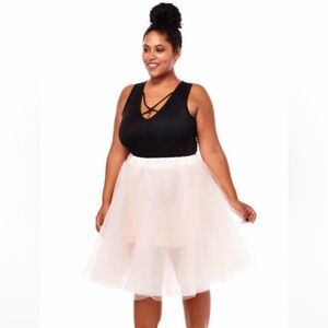 Elegant White Tulle Skirt